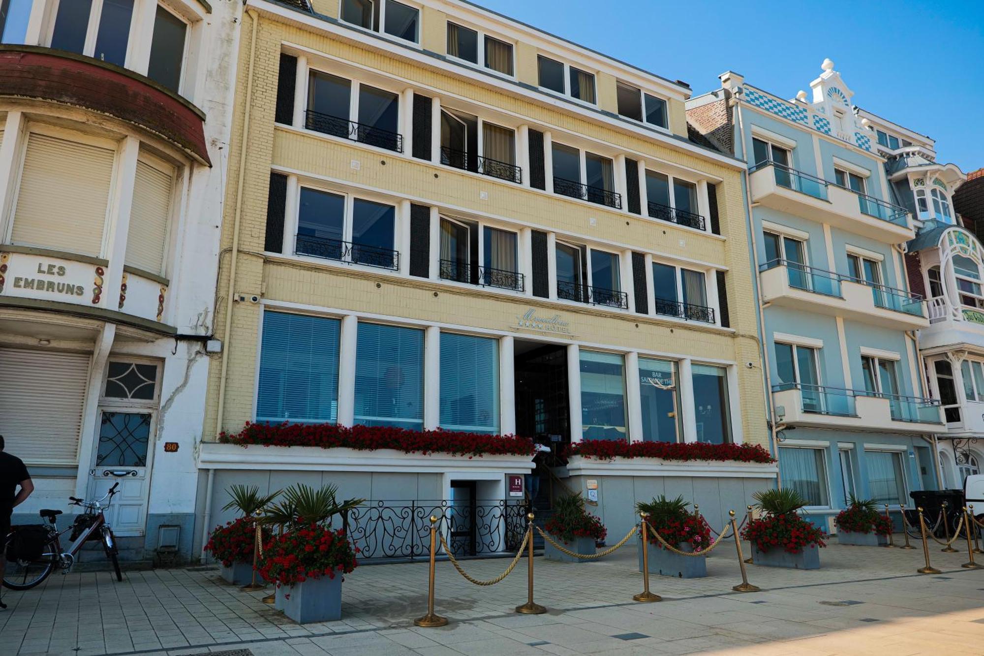 Hotel Merveilleux Cote Mer Dunkirk Exterior photo